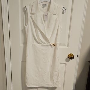 Suzy Shier White Sleeveless Wrap-Style Mini Dress with Gold Accent